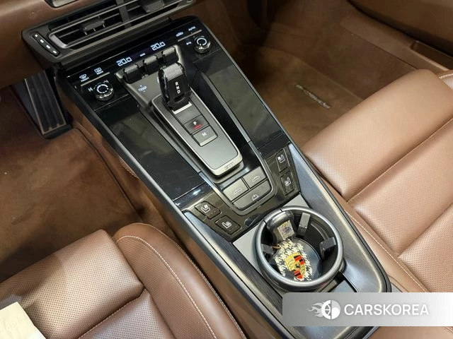 Porsche 911(992) id 4388807 из Кореи 7