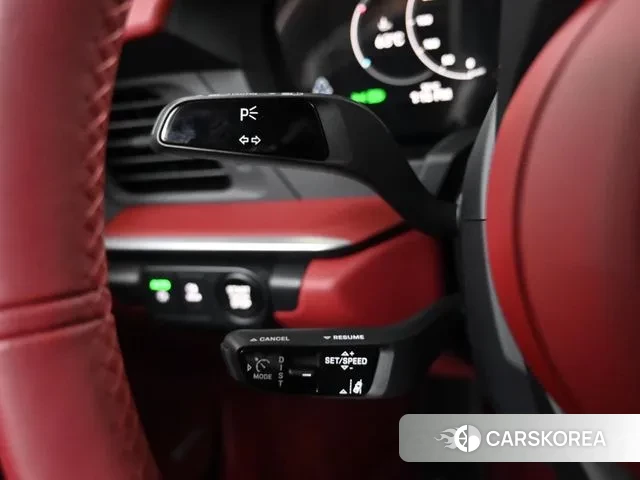 Porsche 911(992) id 3585423 из Кореи 7