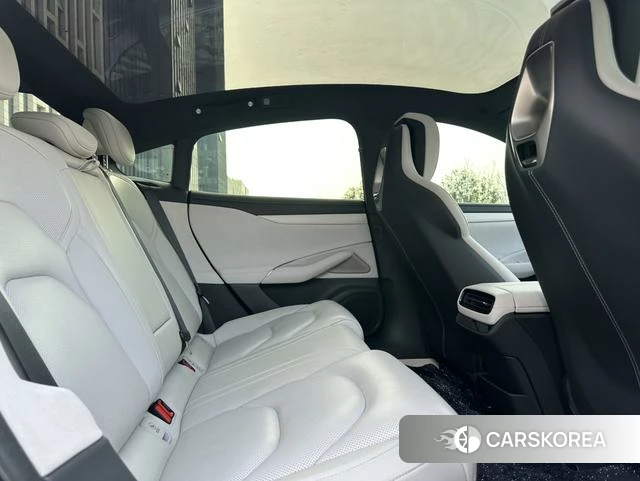 Xiaomi Car Xiaomi SU7 id 4182639 из Китая 7