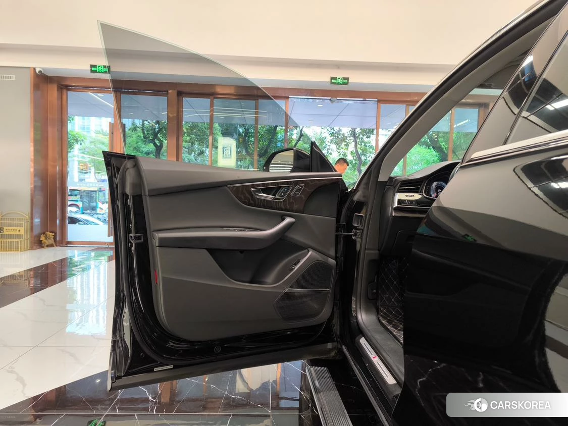 Audi Q8 id 4462112 из Китая 7