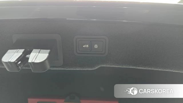 Audi A8 (D5) id 4446402 из Кореи 7