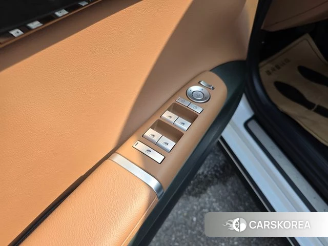 Hyundai Grandeur (GN7) id 3982037 из Кореи 7