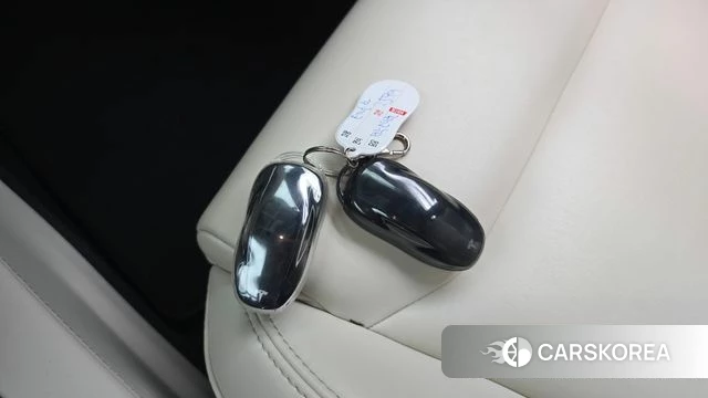 Tesla Model S id 4708160 из Кореи 7