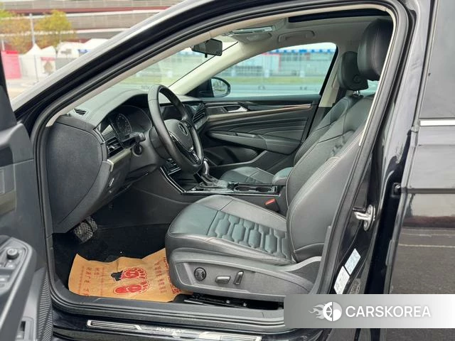 Volkswagen Passat id 4259698 из Китая 7