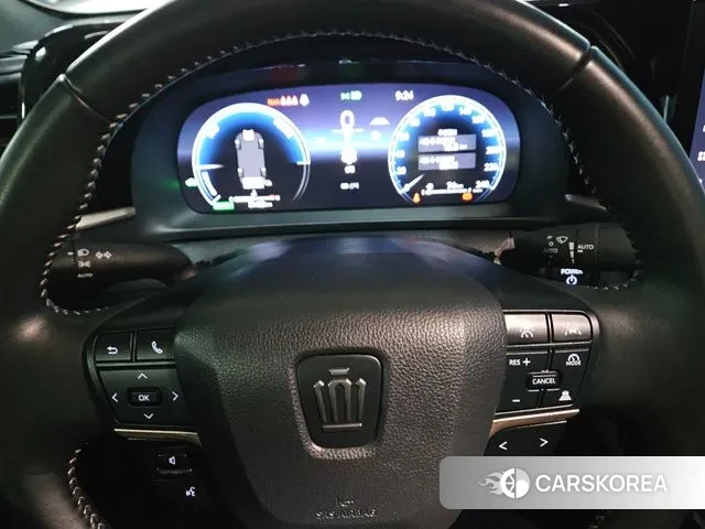 Toyota Crown Crossover id 3644740 из Кореи 7