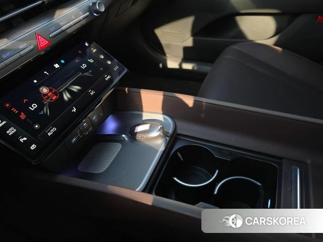 Hyundai Grandeur (GN7) id 3810950 из Кореи 7