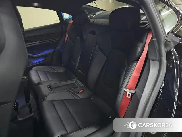 Porsche Taycan id 3263985 из Кореи 7