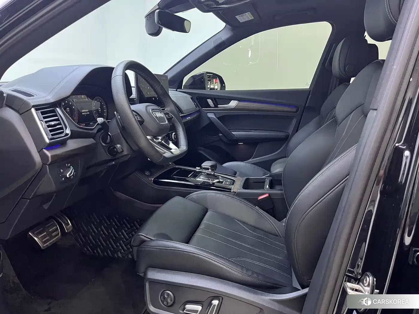 Audi Q5L id 4601793 из Китая 7