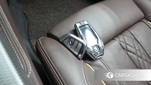 BMW 5 Series (G30) id 4403099 из Кореи 7