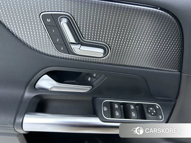 Mercedes-Benz Class B id 4255941 из Китая 7