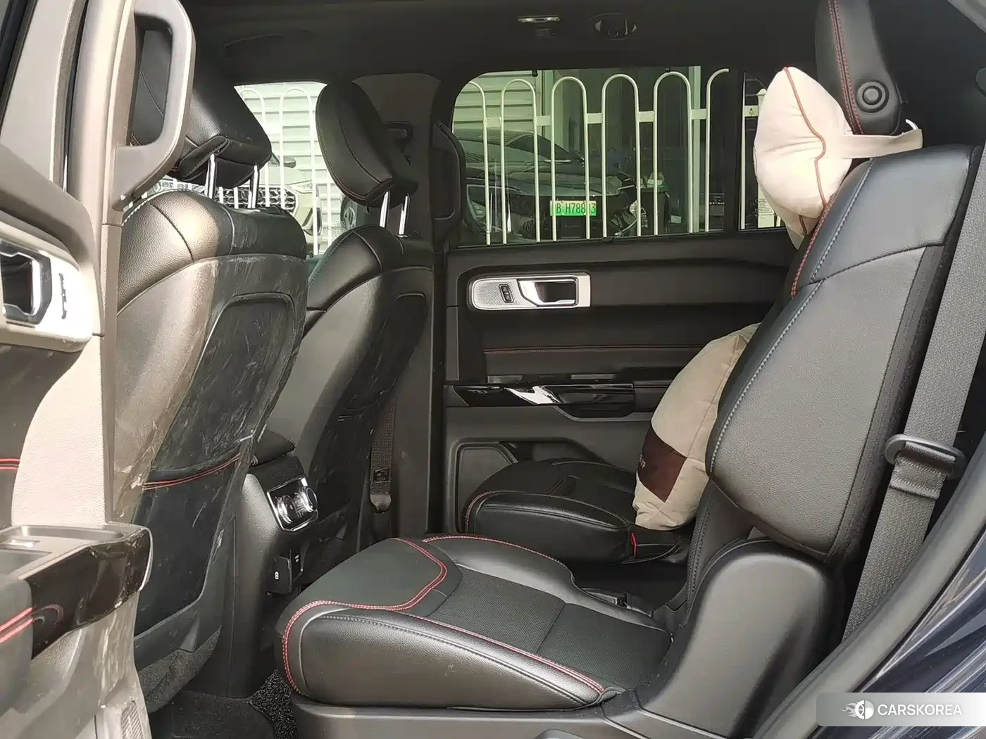 Ford Explorer id 4578305 из Китая 7