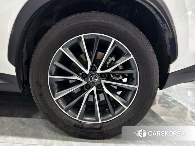Lexus NX id 4261216 из Китая 7