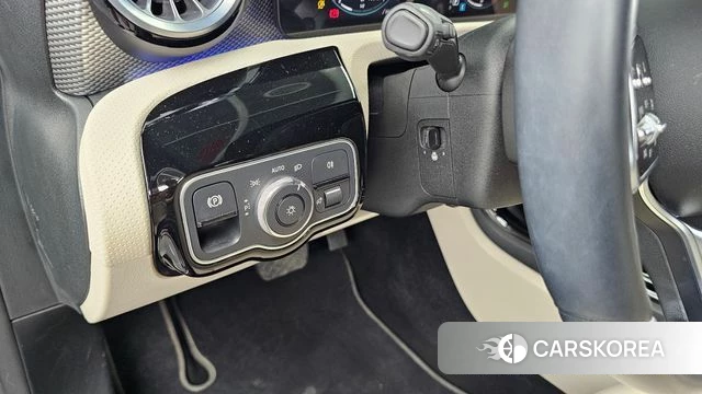 Mercedes-Benz A-Class W177 id 4528706 из Кореи 7