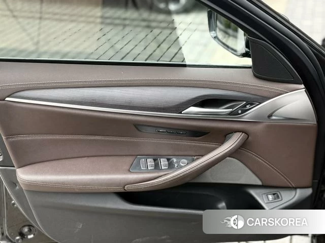 BMW 5 series id 4264891 из Китая 7