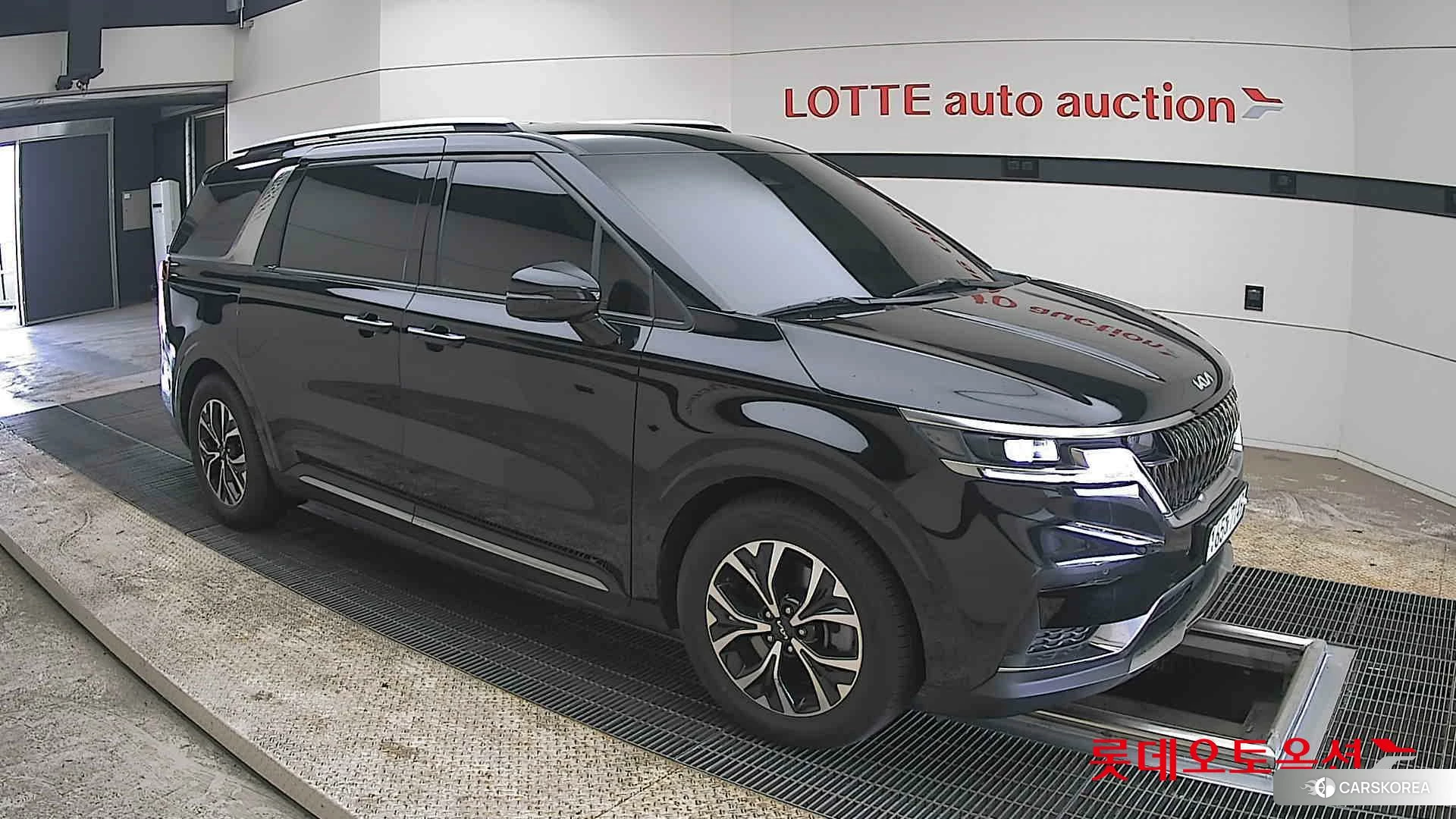 Kia Carnival id 3882086 из Кореи 7