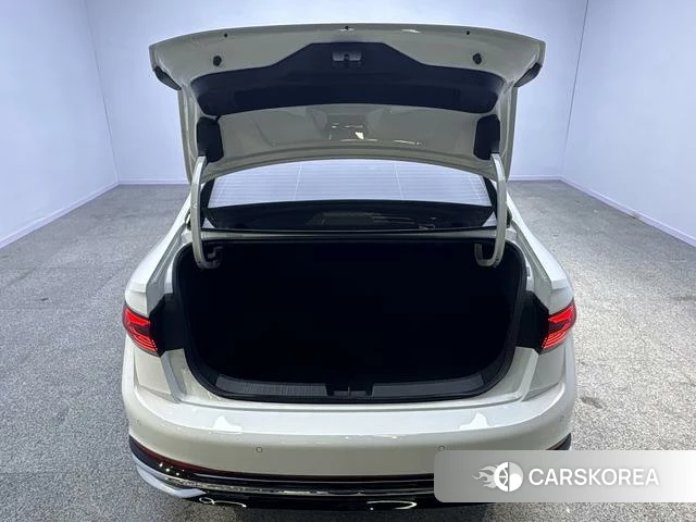 Volkswagen Sagitar id 4313849 из Китая 7