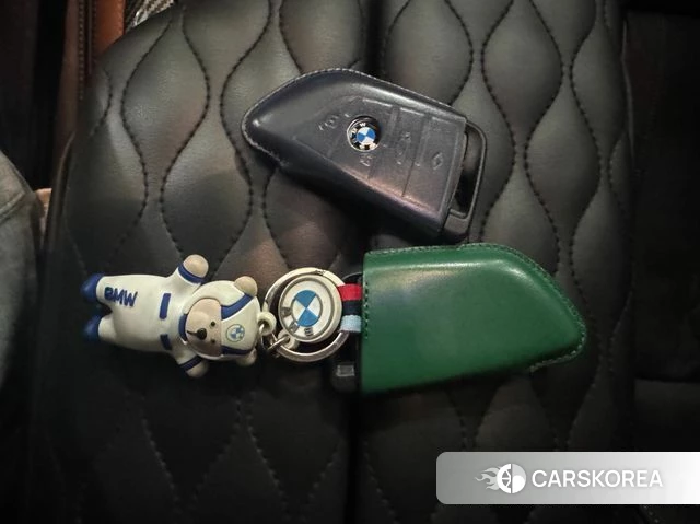 BMW 5 Series (G30) id 3915035 из Кореи 7