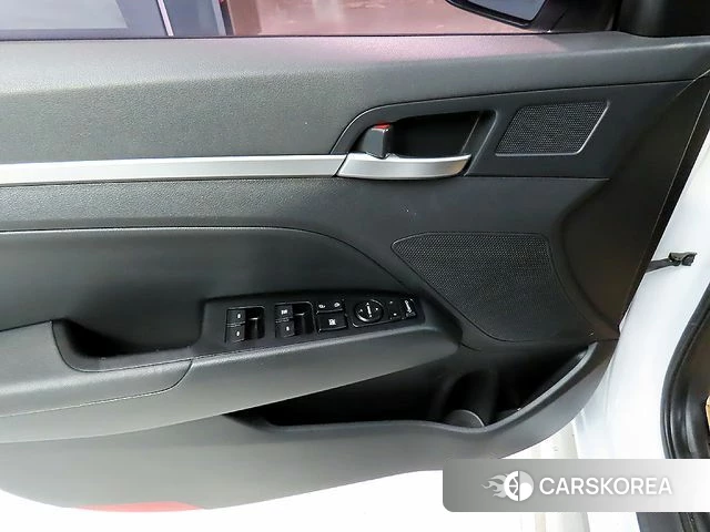 Hyundai The New Avante AD id 3911558 из Кореи 7