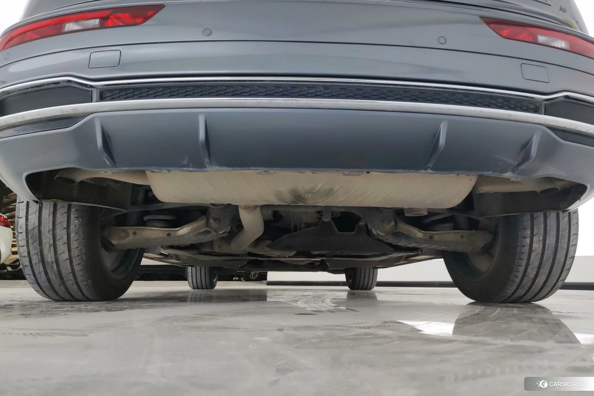 Audi Q5L id 4452445 из Китая 7