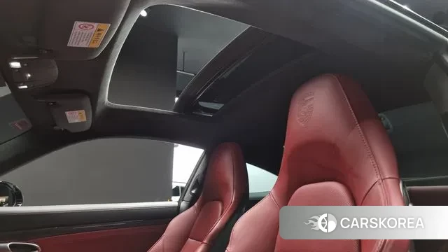 Porsche 911(992) id 3004448 из Кореи 7