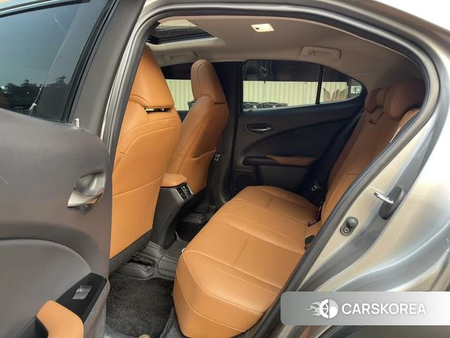 Lexus UX id 4274454 из Китая 7