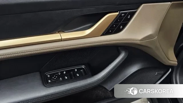 Porsche Taycan id 3614754 из Кореи 7