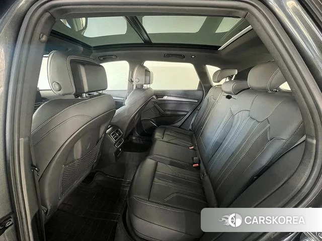 Audi Q5L id 4271794 из Китая 7
