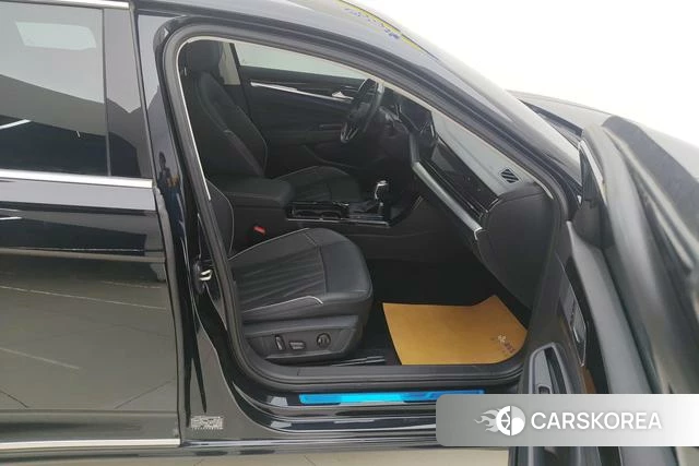 Volkswagen Passat id 4208615 из Китая 7
