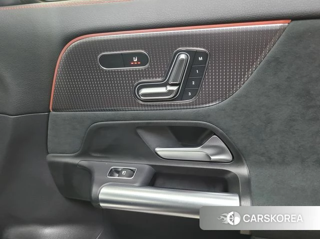 Mercedes-Benz EQA H243 id 4432747 из Кореи 7