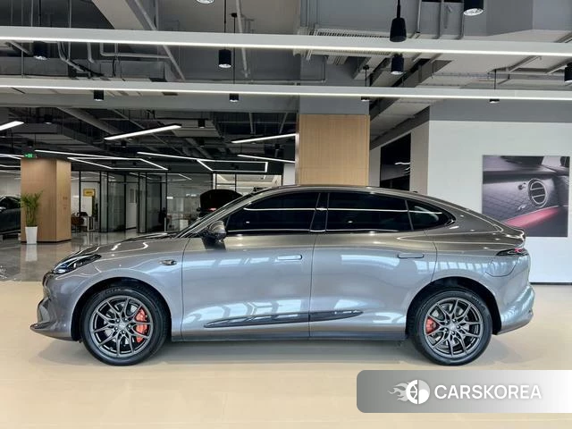 Zhiji Automobile Zhiji LS6 id 4211929 из Китая 7