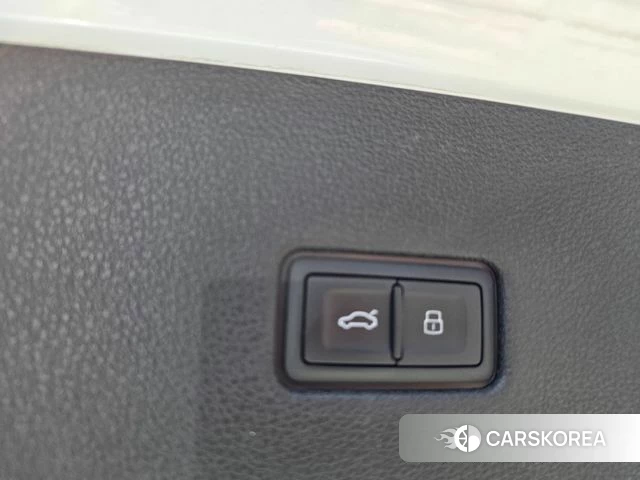 Audi Q8 (4M) id 4567389 из Кореи 7