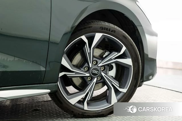 Audi A3 id 4328991 из Китая 7