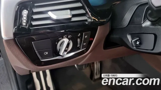 BMW 5 Series (G30) id 2858261 из Кореи 7