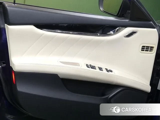 Maserati Quattroporte id 3055185 из Кореи 7