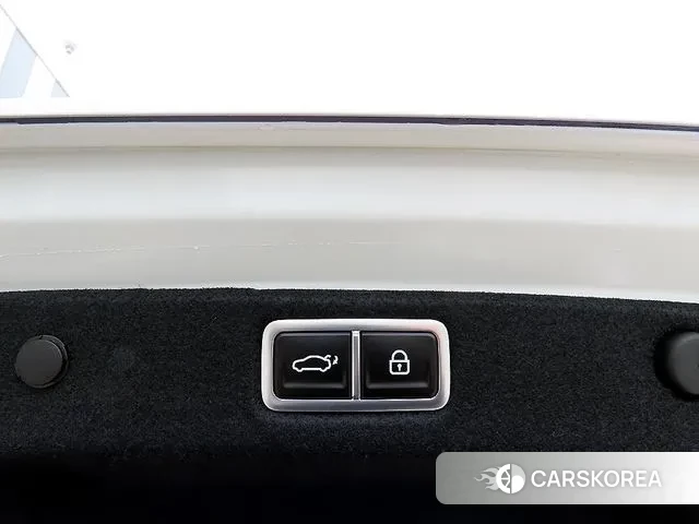 Hyundai Grandeur Hybrid (GN7) id 3731369 из Кореи 7