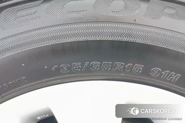 Toyota Corolla id 4276287 из Китая 7