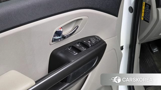 Kia The New Carnival id 3905171 из Кореи 7