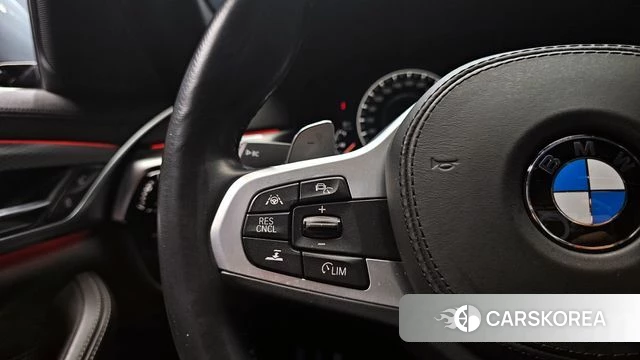 BMW 5 Series (G30) id 4188129 из Кореи 7