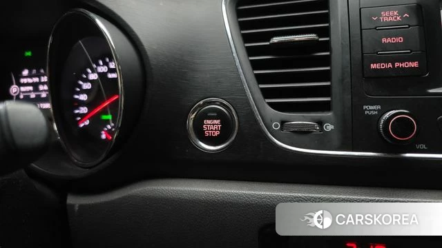 Kia All New Carnival id 4378251 из Кореи 7