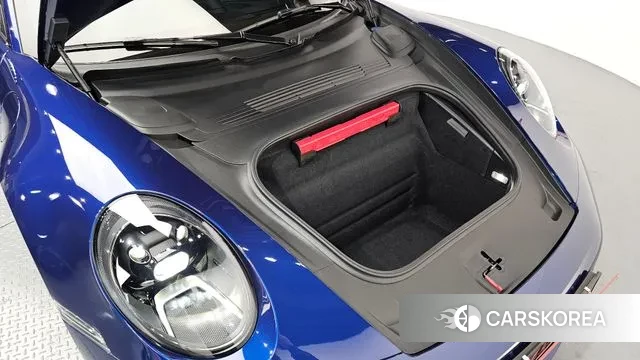 Porsche 911(992) id 3596335 из Кореи 7