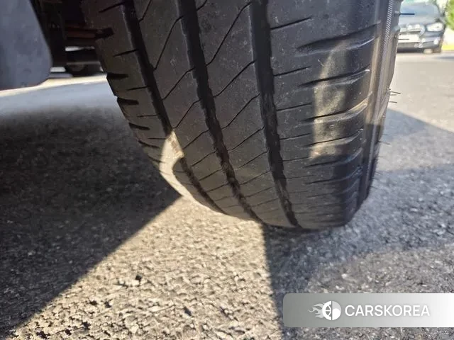 Hyundai The New Grand Starex id 3125516 из Кореи 7