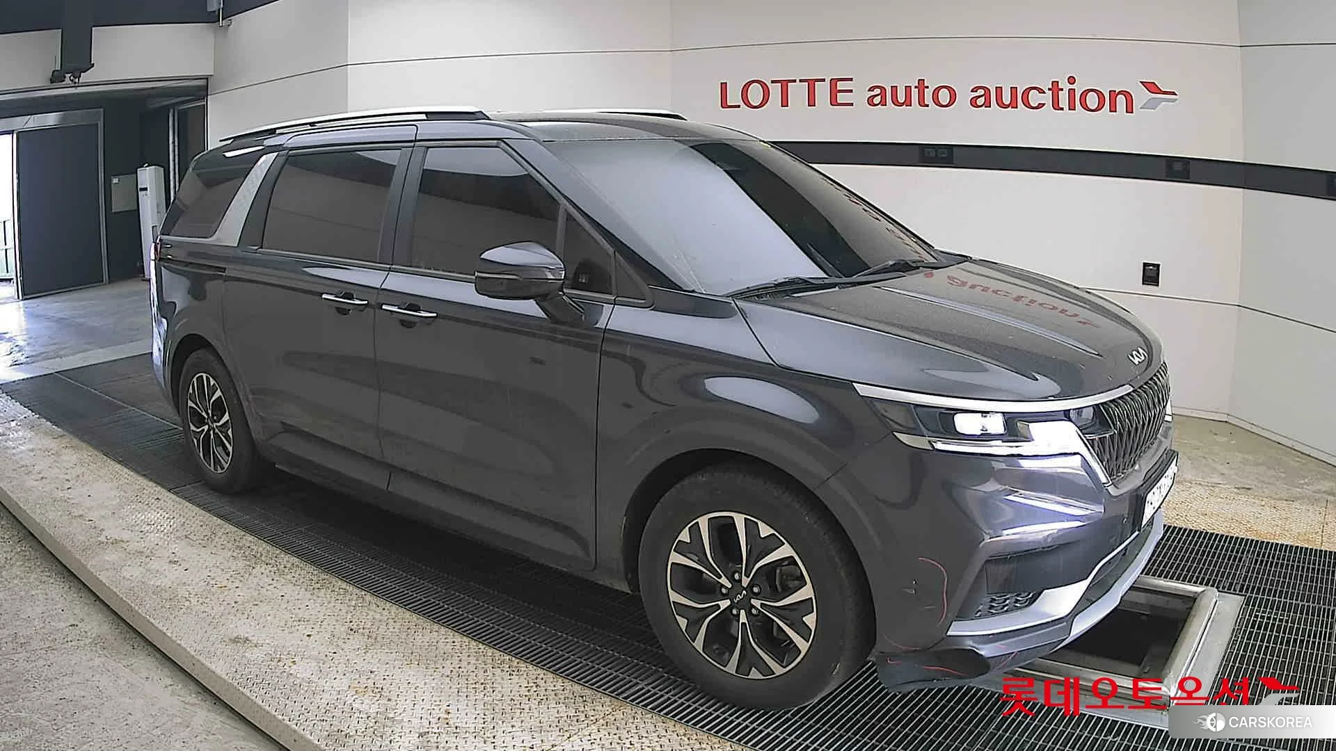 Kia Carnival id 4289546 из Кореи 7