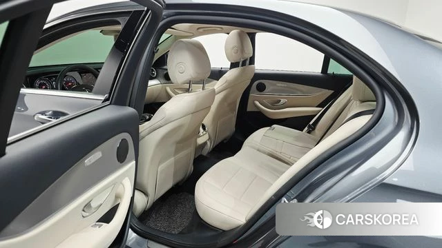 Mercedes-Benz E-Class W213 id 4557976 из Кореи 7