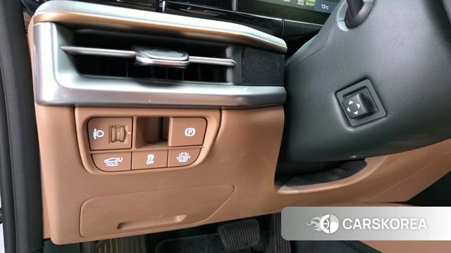 Hyundai Grandeur Hybrid (GN7) id 3826219 из Кореи 7