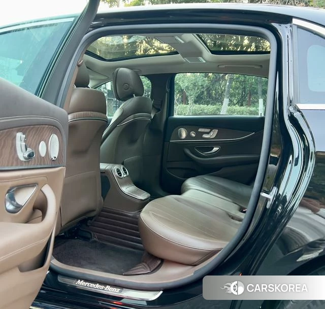 Mercedes-Benz E-class id 4264503 из Китая 7