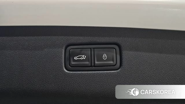 Genesis GV70 id 4501121 из Кореи 7