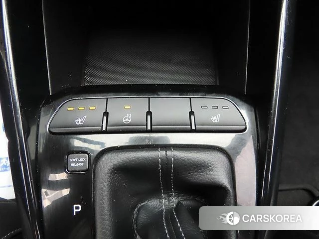 Kia Stonic id 4180642 из Кореи 7