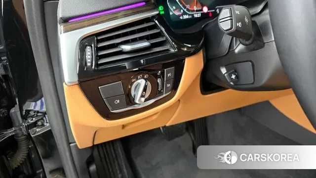 BMW 5 Series (G30) id 2998515 из Кореи 7