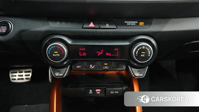 Kia Stonic id 4850139 из Кореи 7