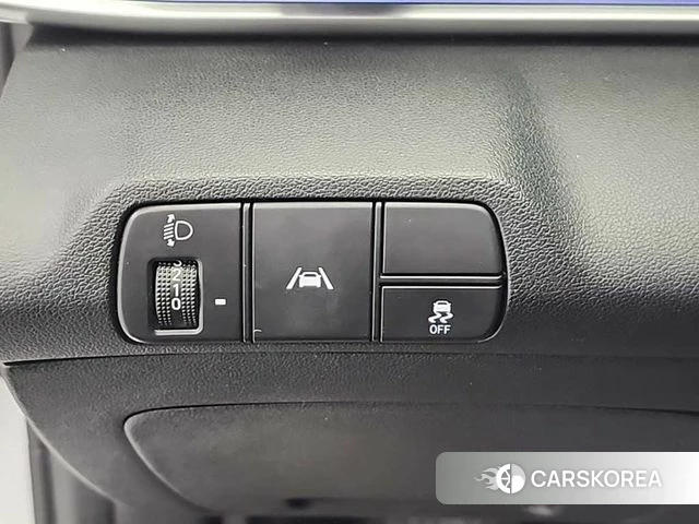 Hyundai Avante (CN7) id 4224378 из Кореи 7